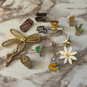13 Pins (Brooch)